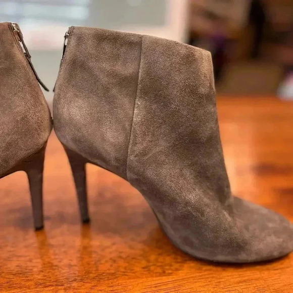 Sam Edelman gray suede pointed toe booties size 8 - Picture 4 of 12